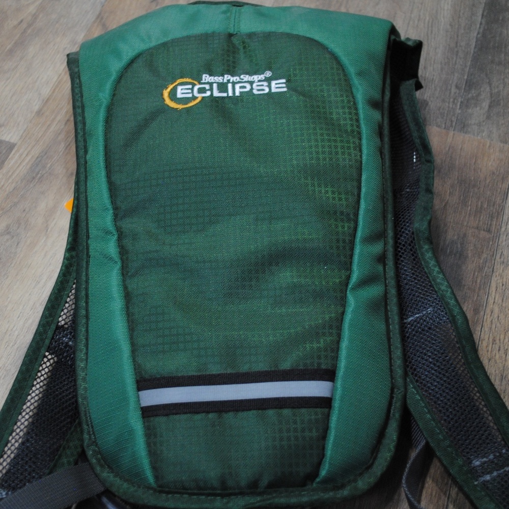 *BRAND NEW* Eclipse Hydration Pack 50oz/1.5L, Green